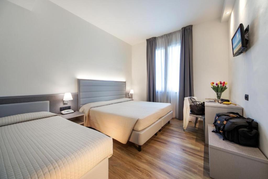 My Place Hotel Rimini Exterior photo